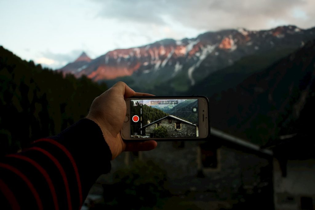 iphone filmmaking shooting mountain house